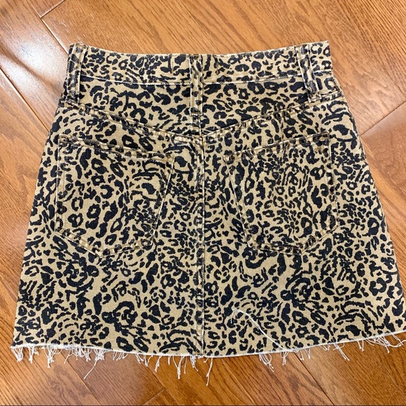 Madewell Rigid Denim A-Line Mini Skirt in Leopard size 25 - Picture 3 of 11